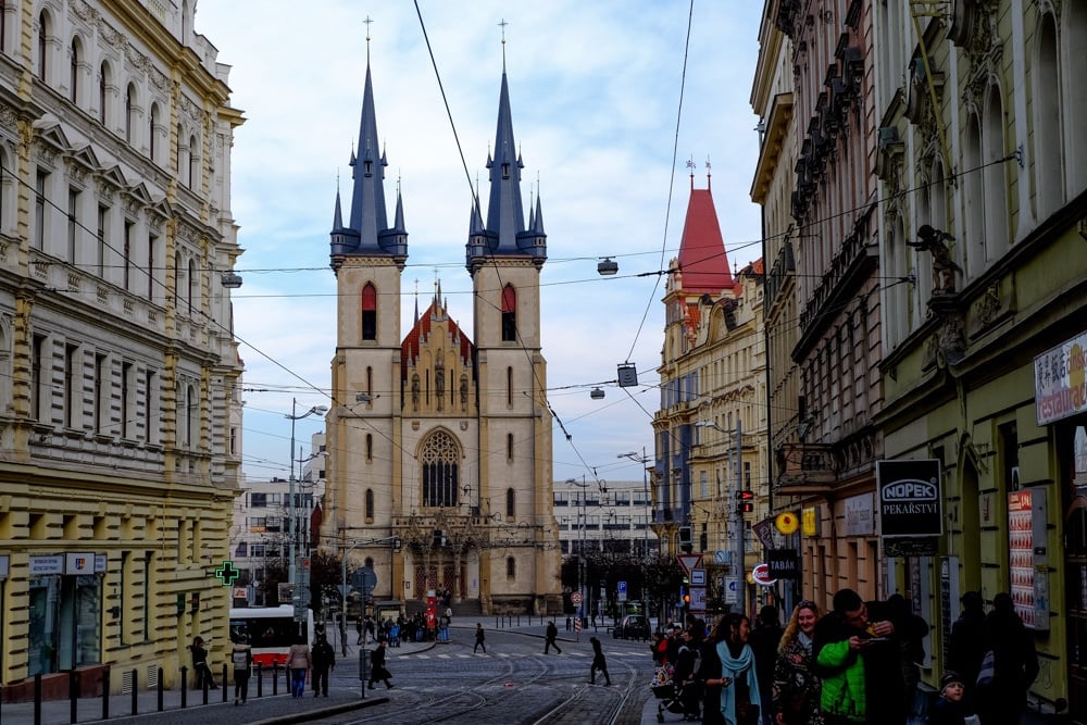 Strossmayerovo Namesti Kami and the Rest of the World