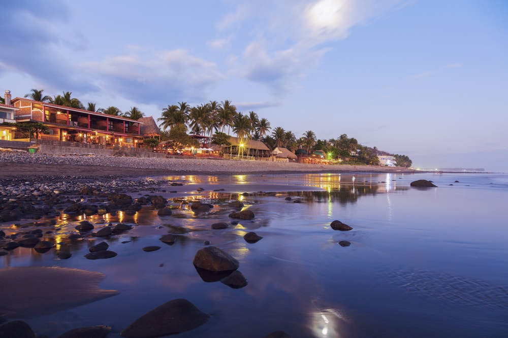 El Tunco El Salvador The Surfers Oasis On The Pacific Shore