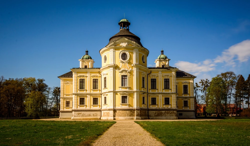 kravare